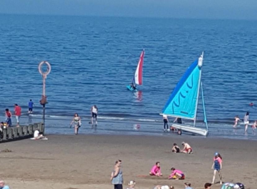 Beachview Apartment Единбург Екстериор снимка